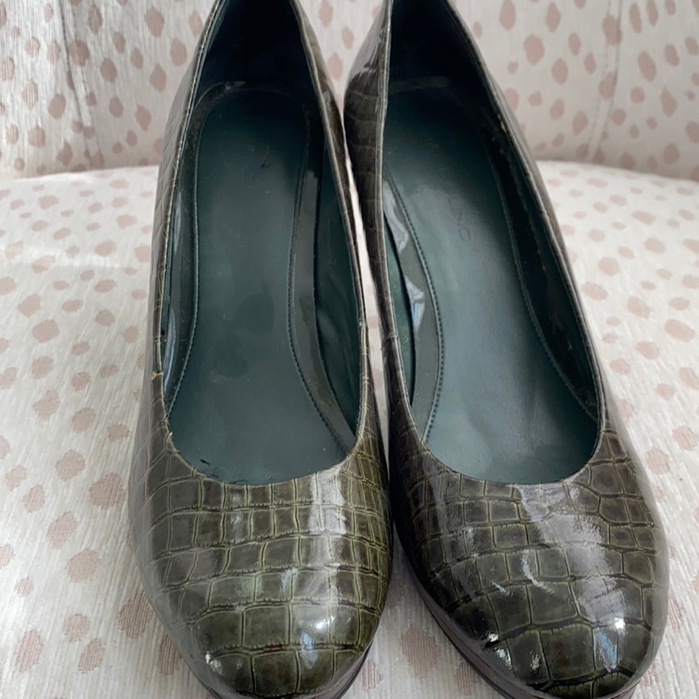 Olive Green Bandolino Pumps.